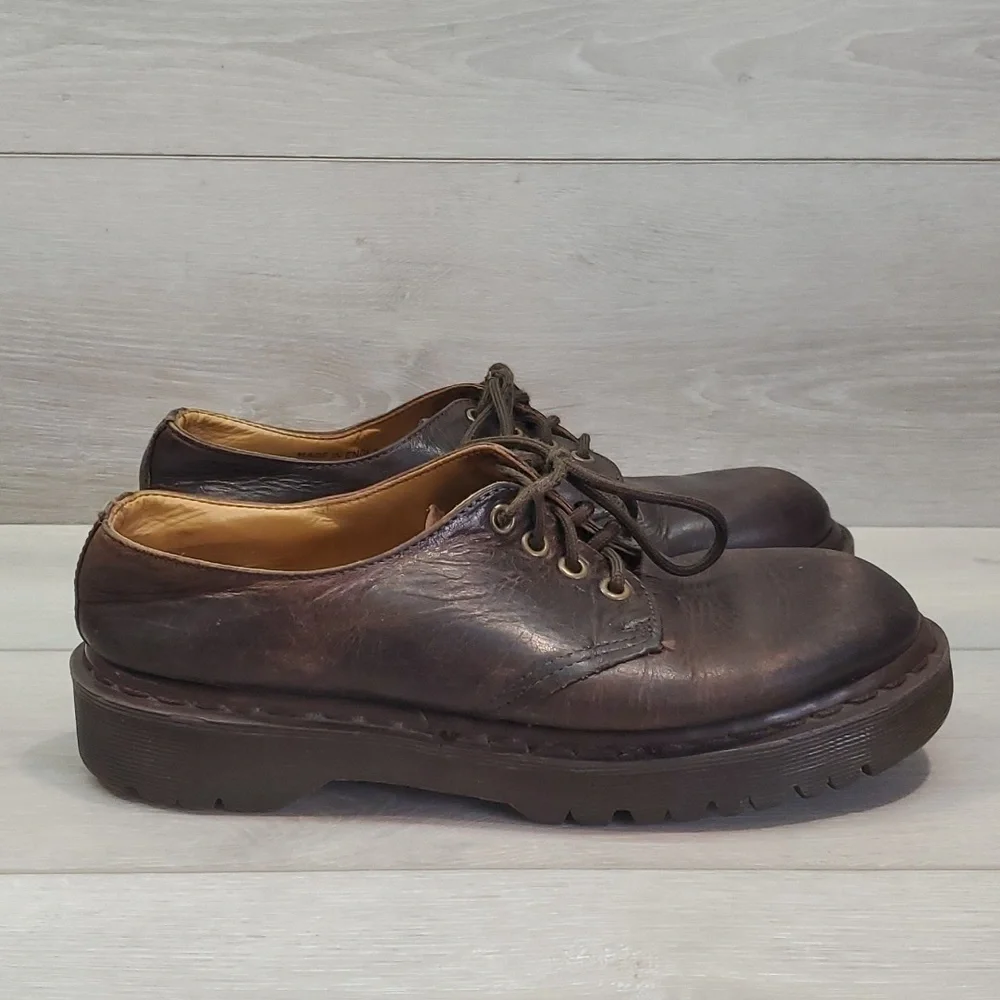 Vintage Doc Dr.Martens Mens Y2K Made in England boorish shoes sz UK 6 US 7